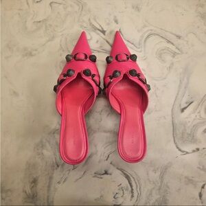 Balenciaga Size 10, 40 Eur Pink Women's Mules with Buckle Detail